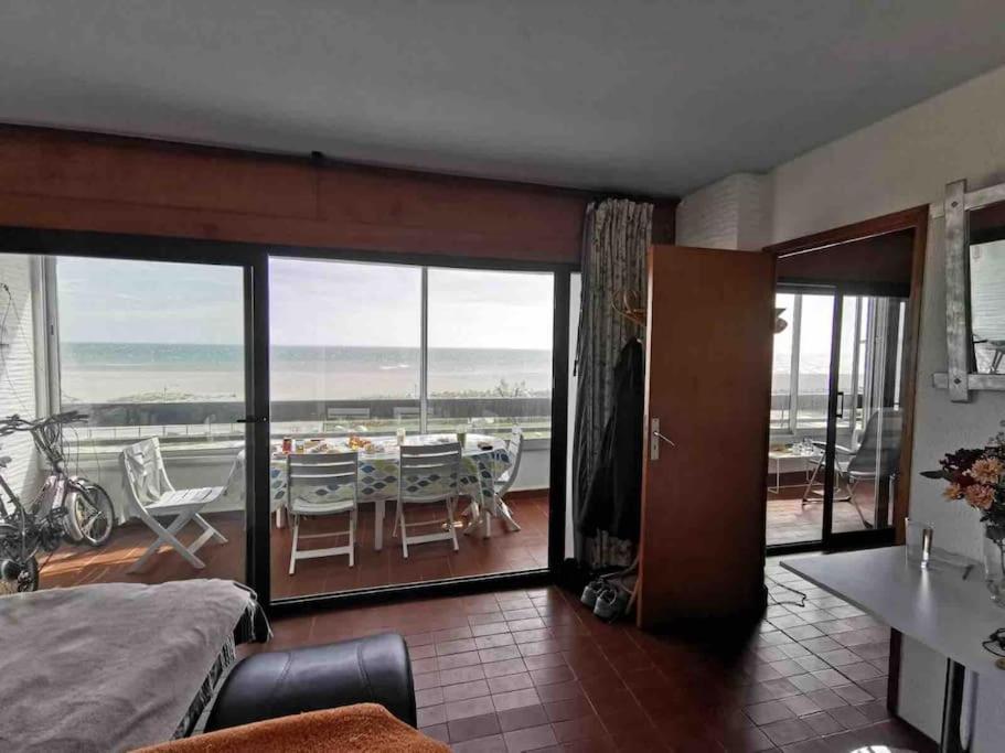 Sur La Plage, Vue Sur Mer, Spacieux T3 Au Calme แซงต์-ซีเปรียง ภายนอก รูปภาพ